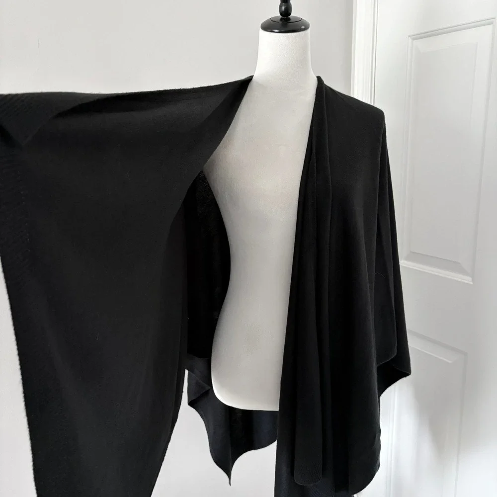 Coco + Carmen Wrap Kiara O/S Black Lightweight Open Front Layering Shawl Poncho